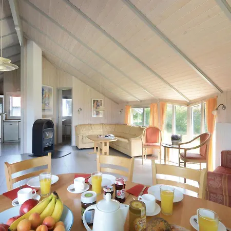 펜션 Five-bedroom Holiday In *
