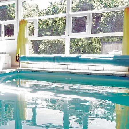 Five-bedroom Holiday In 펜션 Gross Mohrdorf