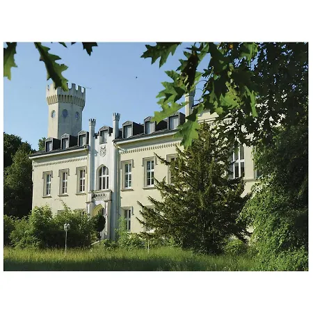 펜션 Five-bedroom Holiday In Gross Mohrdorf